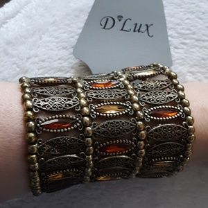 New with tag Bracelet.